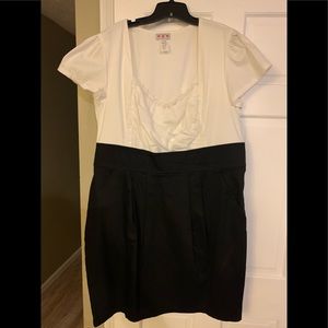 NWT- Three Pink Hearts black/white empire dress